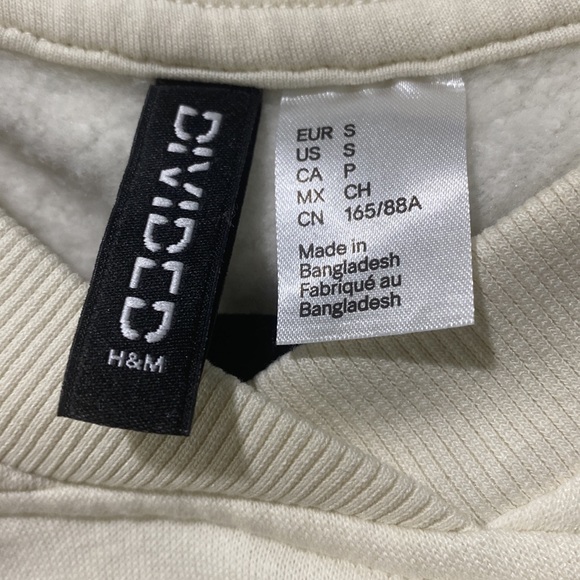 H&M Sweatshirt - Picture 3 of 3